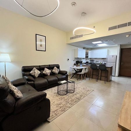 Trinity Holiday Homes - Spacious Modern Living 1Br & 2Br Unique Apartment Dubai Luaran gambar