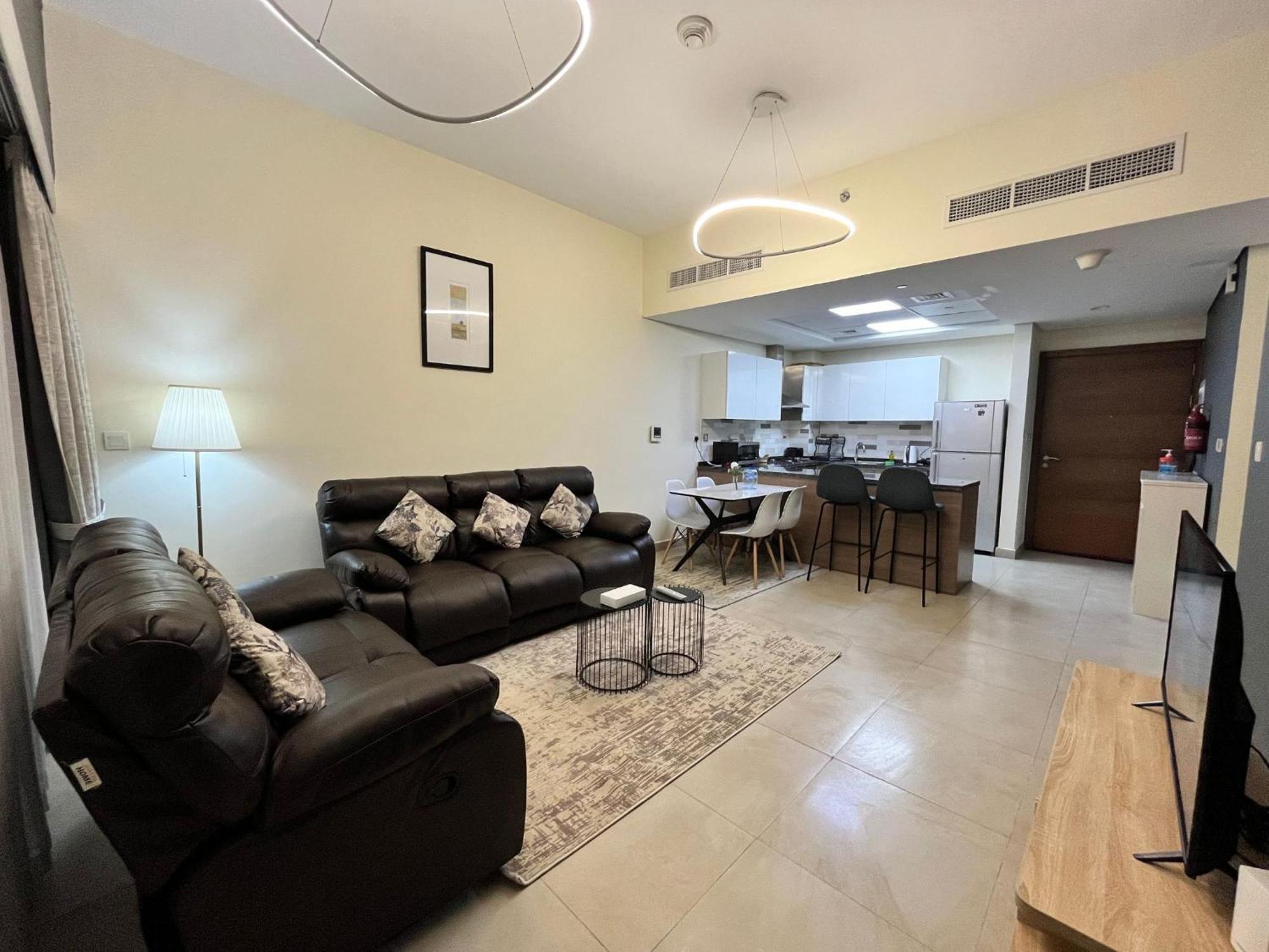 Trinity Holiday Homes - Spacious Modern Living 1Br & 2Br Unique Apartment Dubai Luaran gambar