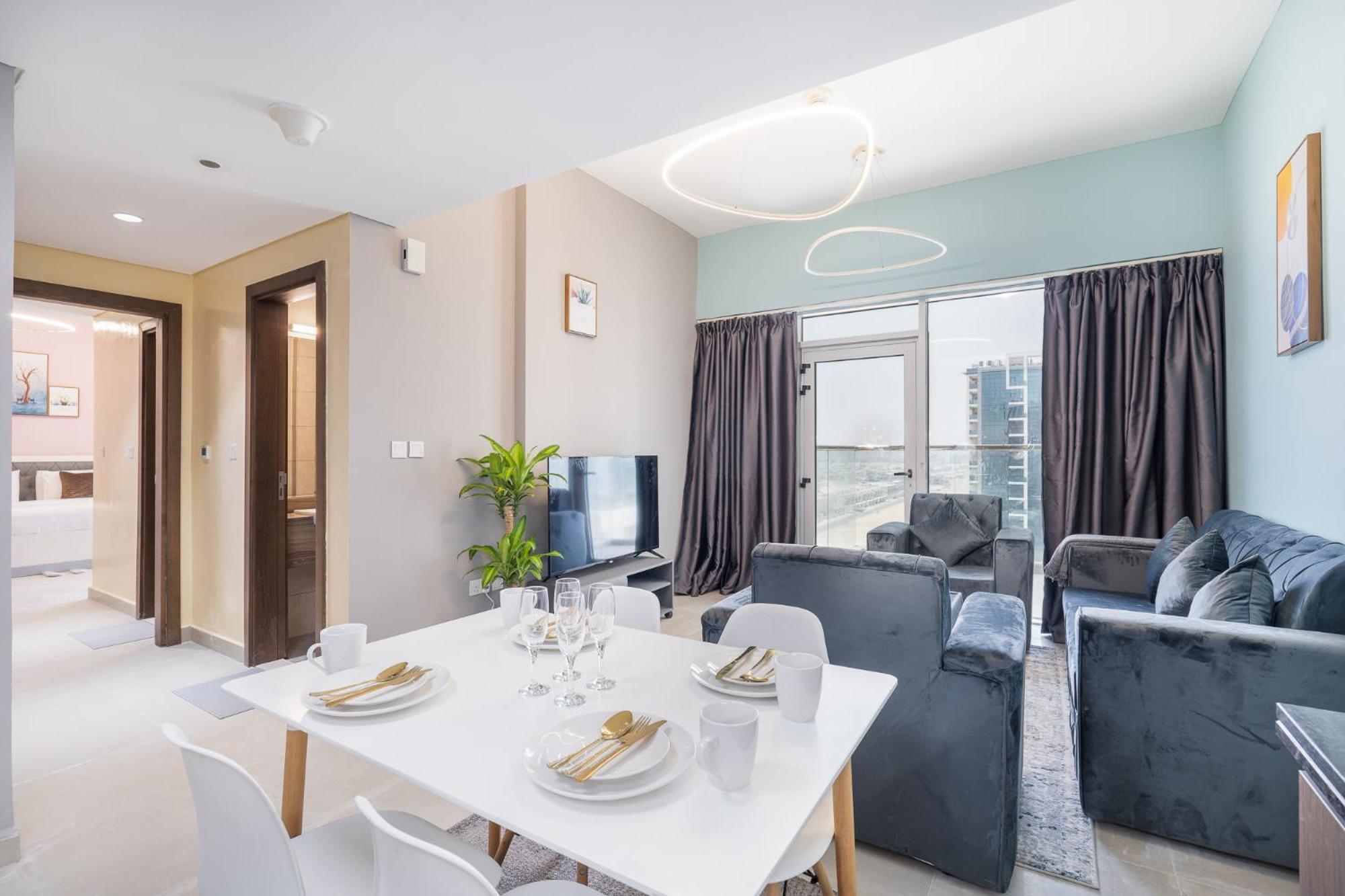 Trinity Holiday Homes - Spacious Modern Living 1Br & 2Br Unique Apartment Dubai Luaran gambar